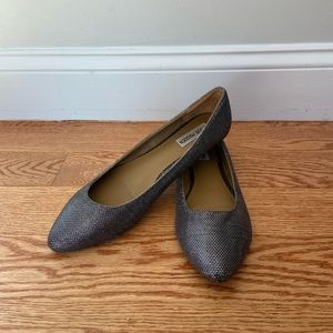 ✨Steve Madden metallic flats✨
